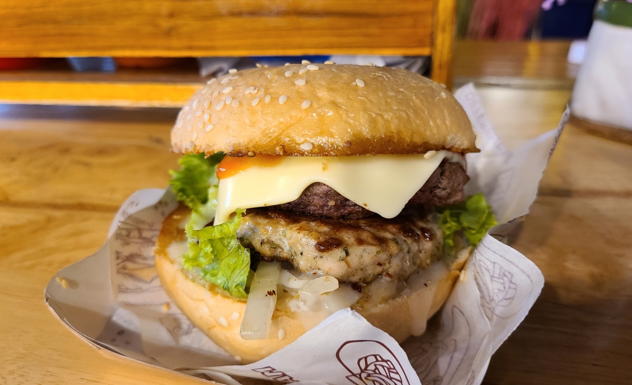 マックのワールドカップ応援バーガー