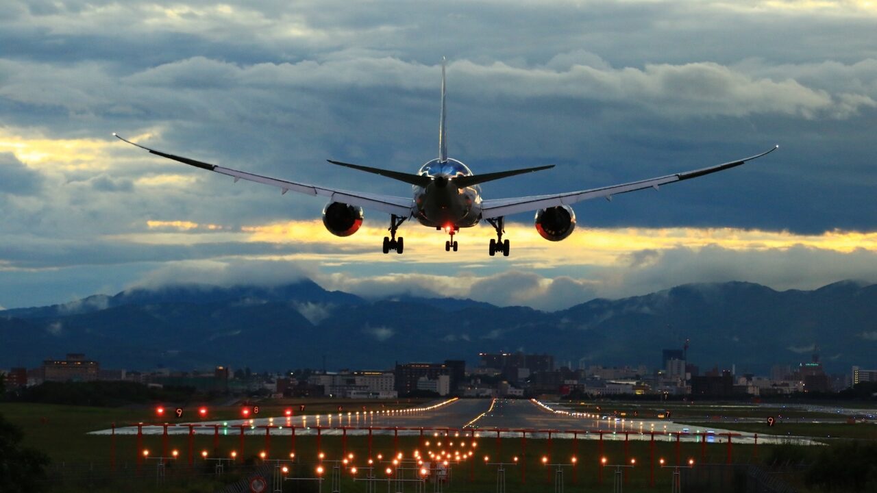 エクスペディア 航空券トラブル